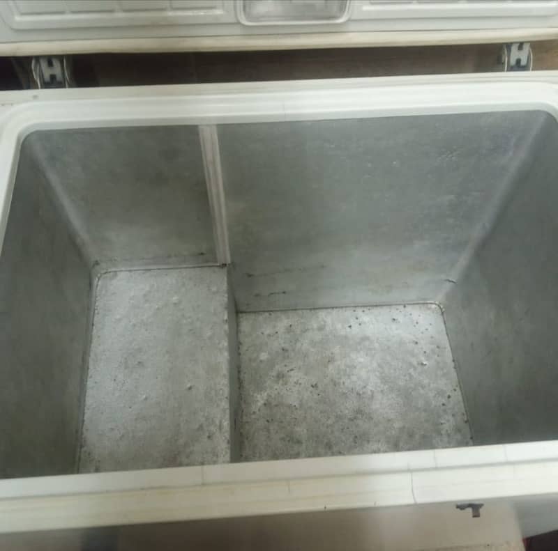 Waves deep freezer single door 2