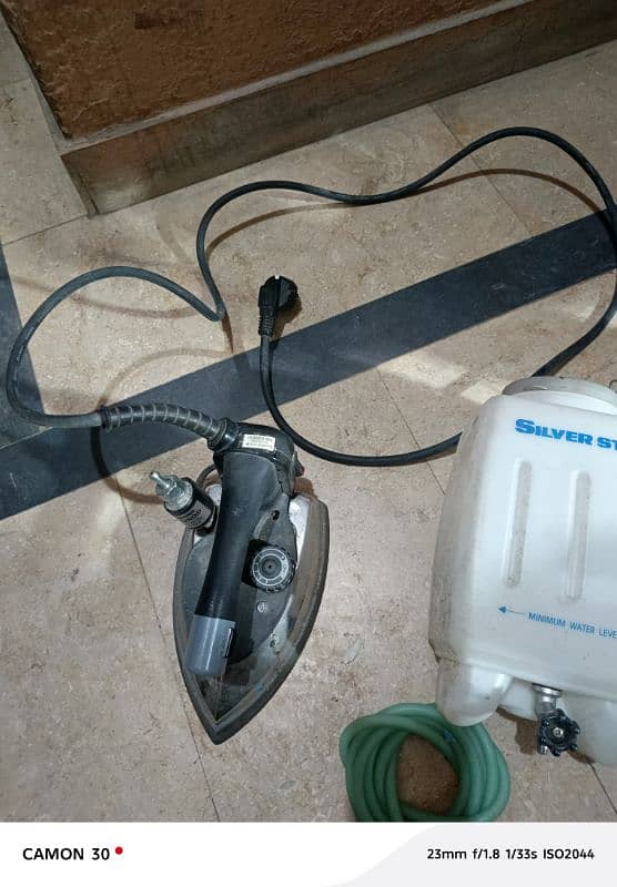 silver Star steam iron neat and clean condition 1