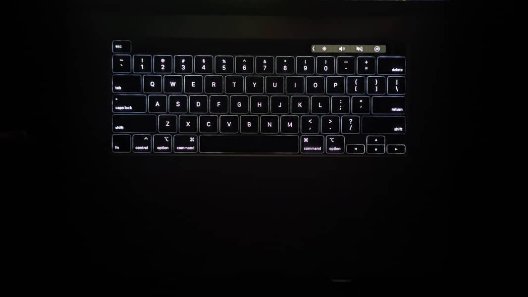 MacBook Pro 2019 | 16" | i9 8 core | 16GB | 1TB | 4GB GPU 14