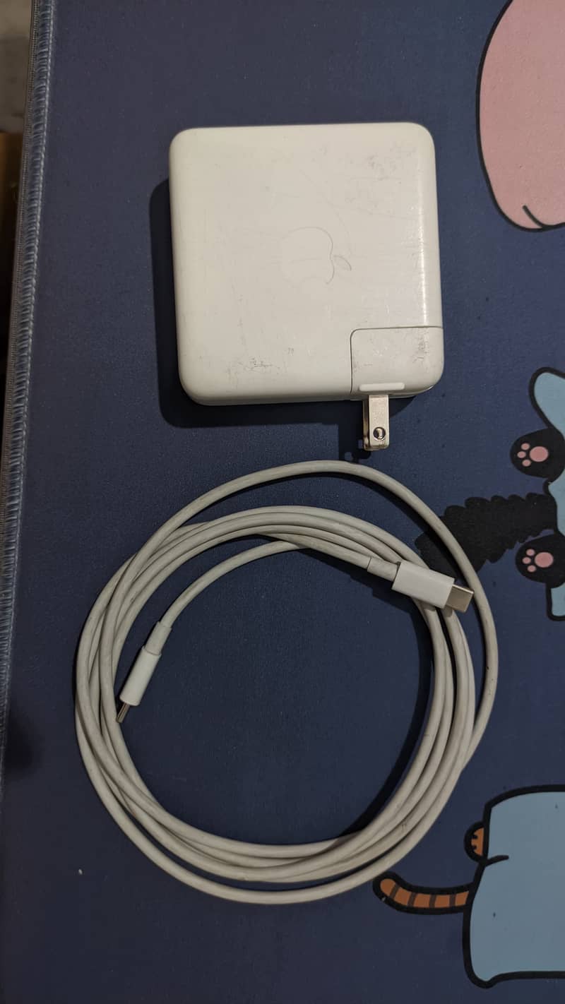 MacBook Pro 2019 | 16" | i9 8 core | 16GB | 1TB | 4GB GPU 18