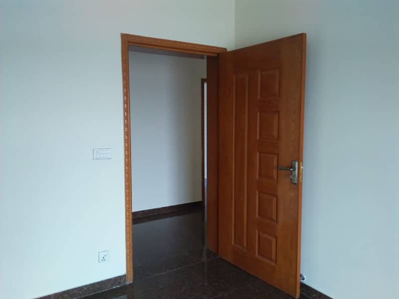 1KANAL NEWLY UPPER PORTION DHA PHASE 6 2