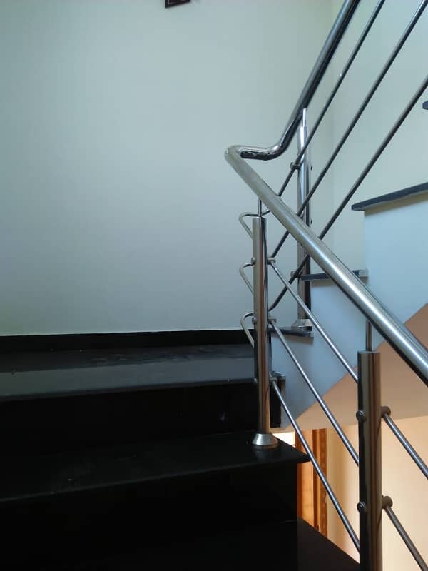 1KANAL NEWLY UPPER PORTION DHA PHASE 6 9