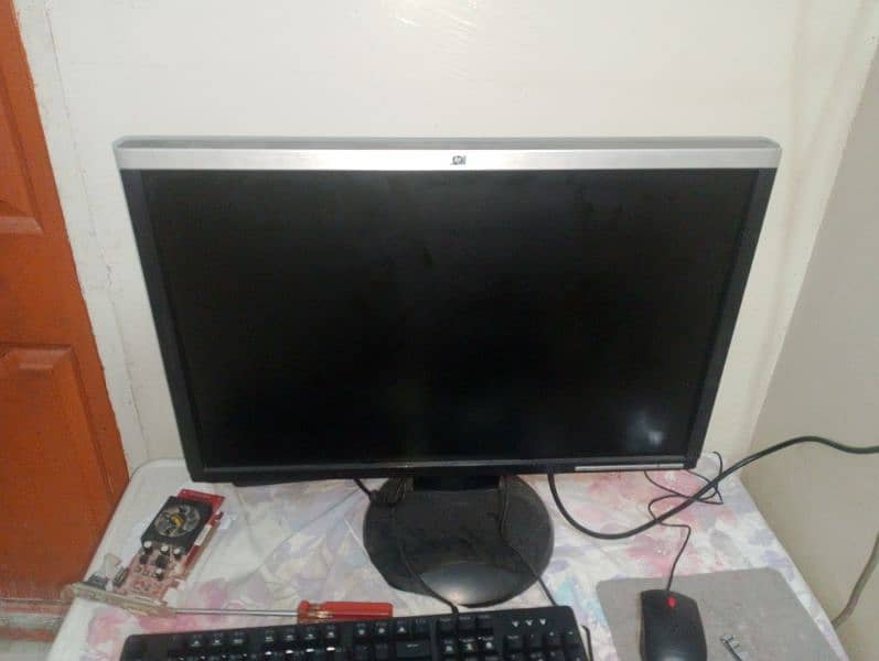 HP 26inch lcd for sale 0