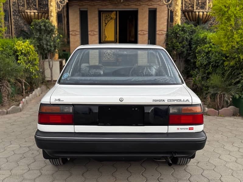 Toyota Corolla 1987 XL 4