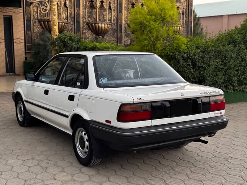 Toyota Corolla 1987 XL 6