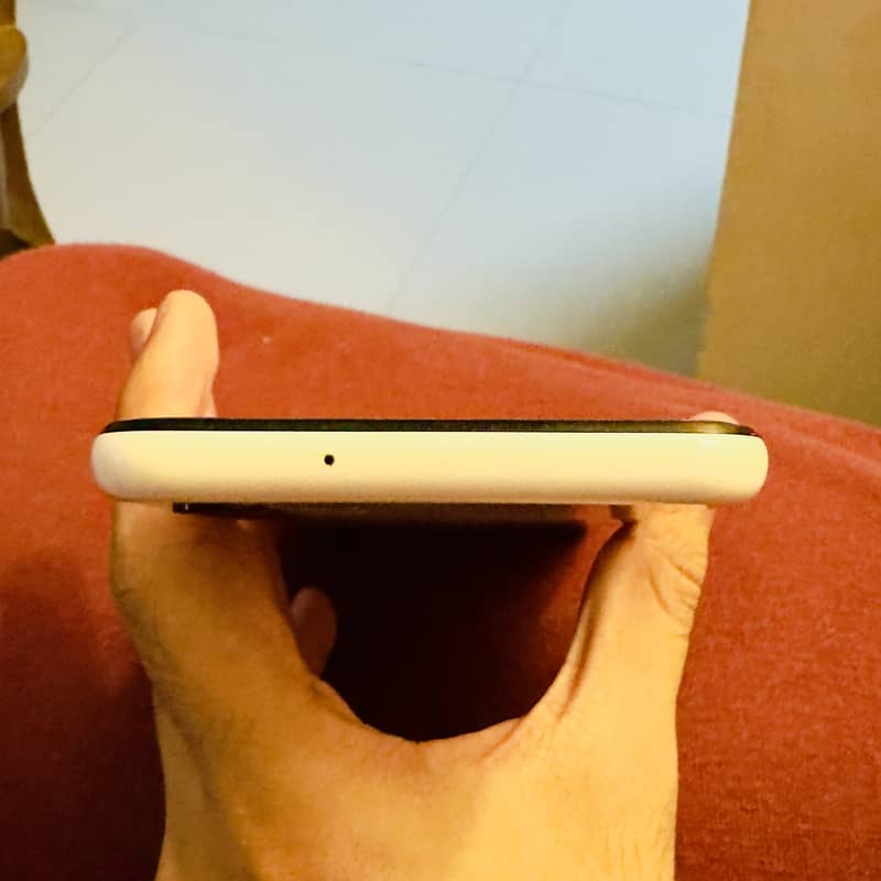 Samsung Galaxy A13 (White) - PTA Approved | 4GB/128GB | Dual Sim 4