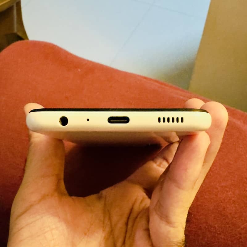 Samsung Galaxy A13 (White) - PTA Approved | 4GB/128GB | Dual Sim 5