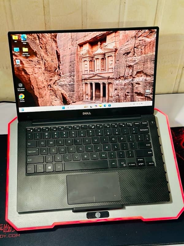 DELL XPS 13 9350 - 4K Touch Display | Core i7 6th Gen 1