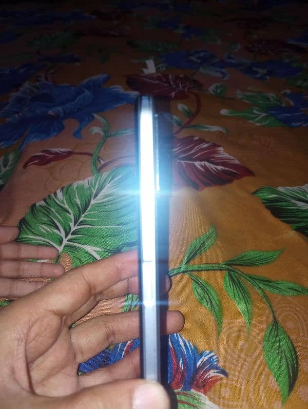vivo y33 8 + 4 full new condition 128 GB 4