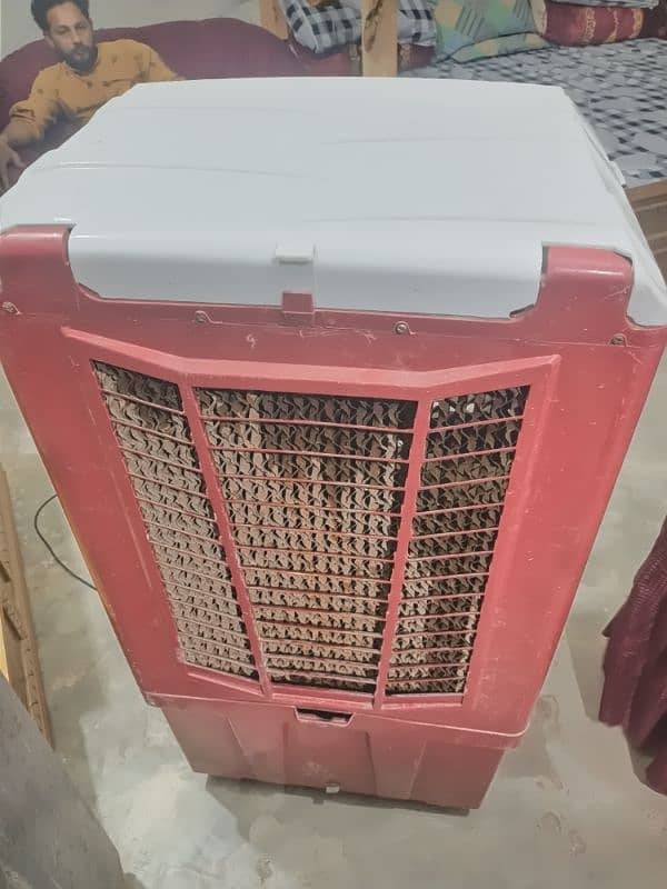 Air cooler 2 month use No any fold urgent sale 16k     03220465651 6