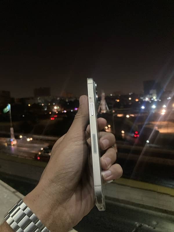 iPhone 15 Pro Max 256gb Factory Unlock 1
