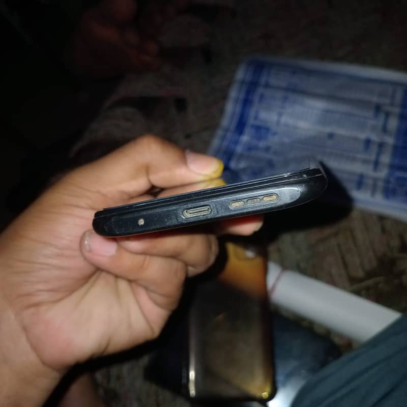 Poco M3 4+2 128 with box 4