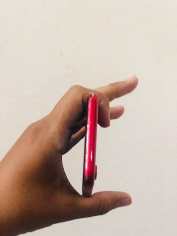 iPhone XR 64GB factory 3