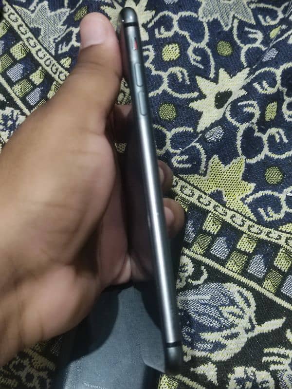 Iphone 8 plus JV, 10/10 condition 4