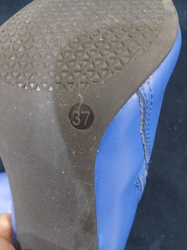 Imported heels 9