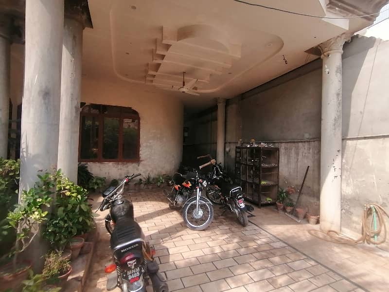 House Of 15 Marla Available In Shalimar Colony 5