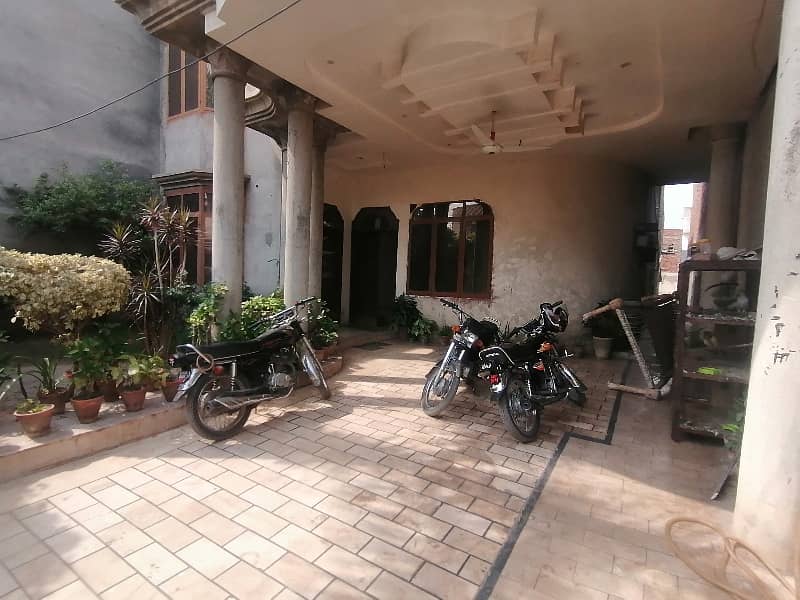 House Of 15 Marla Available In Shalimar Colony 6