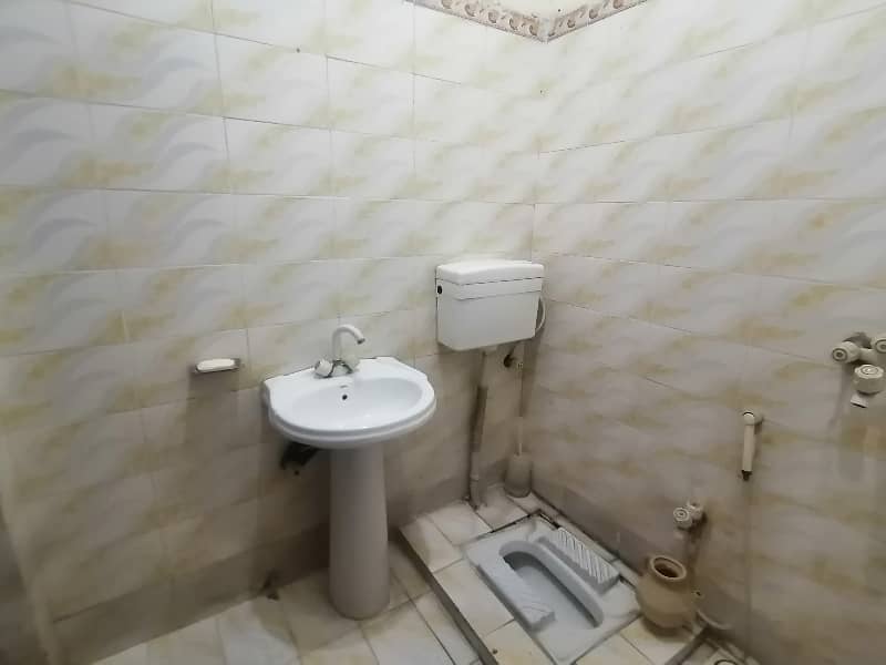 House Of 15 Marla Available In Shalimar Colony 15