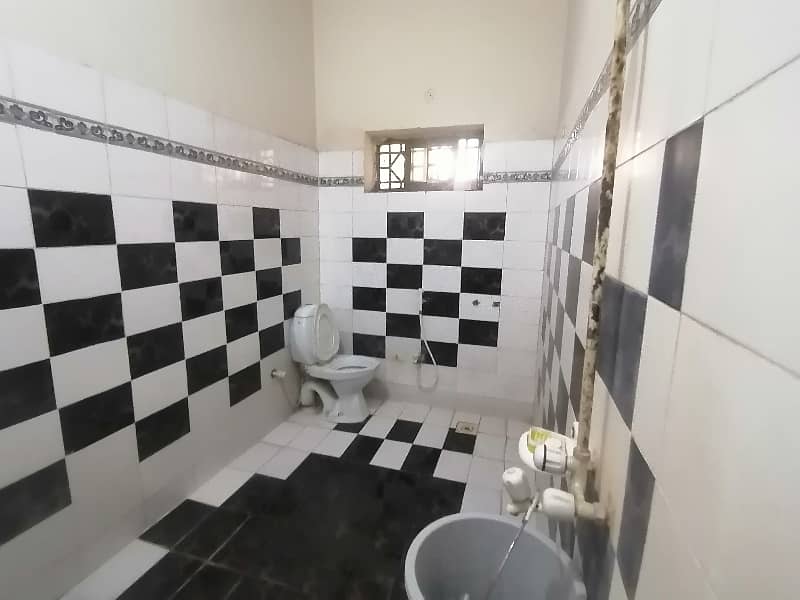 House Of 15 Marla Available In Shalimar Colony 17