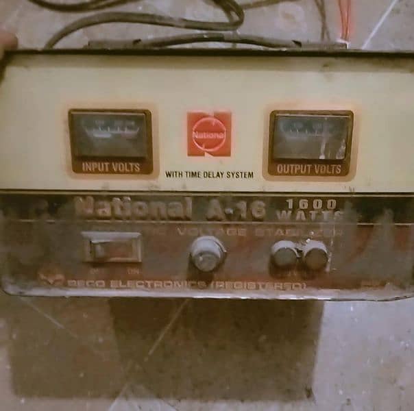 national 1600 watts Stablizer In orignal Condtion 0