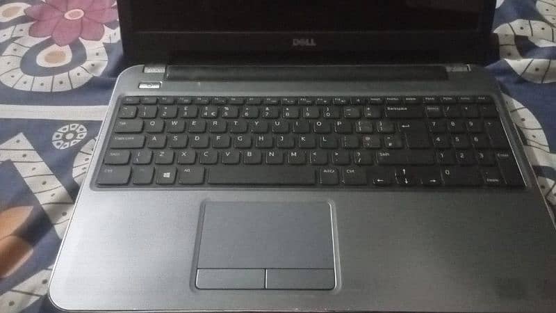 dell laptop 3