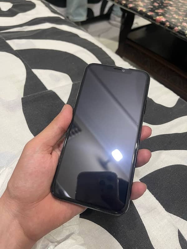 iPhone 11 Pro Max 256GB PTA Approved 2