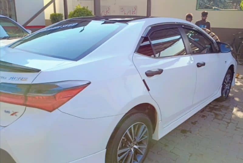Toyota Altis Grande 2022 1