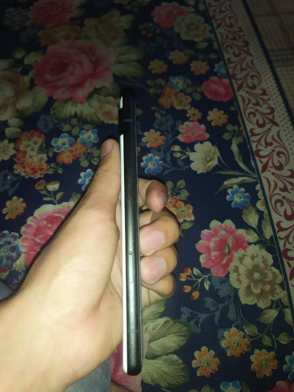 Pixel 6A Non PTA (Front Panel Cracked) 2