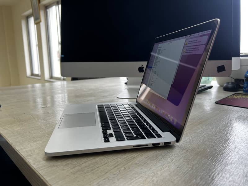 MacBook Pro 2015 15.5 inches(MacBook 2012…2013…2018…2019 1