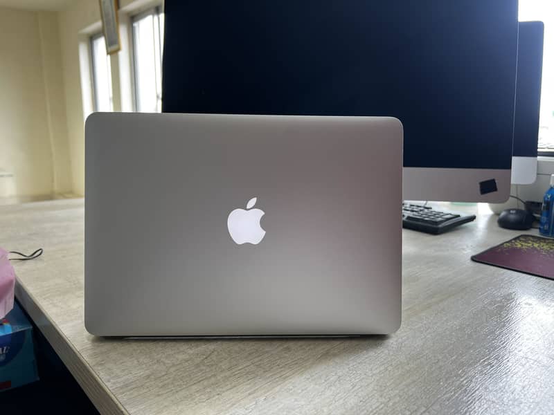 MacBook Pro 2015 15.5 inches(MacBook 2012…2013…2018…2019 2