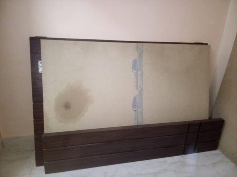 Wooden King Size Bed With Mattress 4
