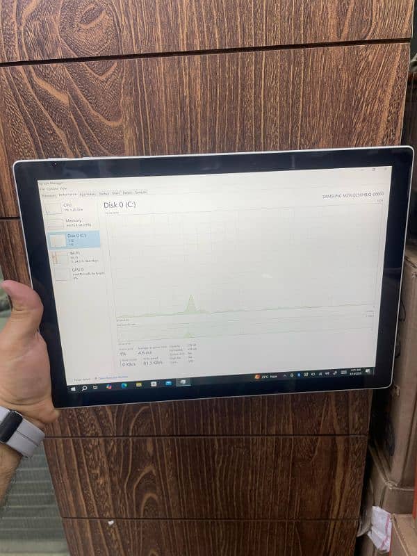 Surface Pro 7+ : Core i5 11th gen : 16/256 11