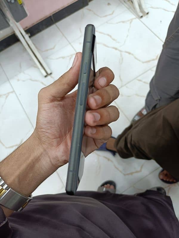 Google pixel 6a 3