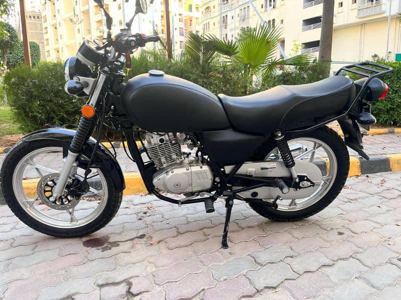 Suzuki GS 150 se 2