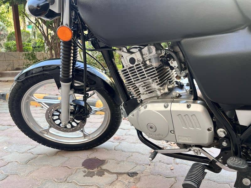 Suzuki GS 150 se 7