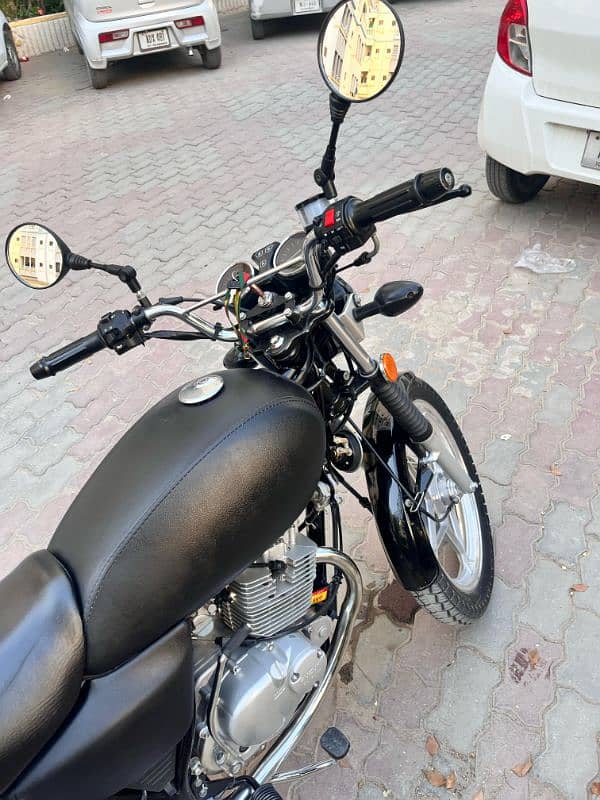 Suzuki GS 150 se 8