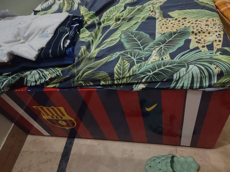 single bed with almari 1