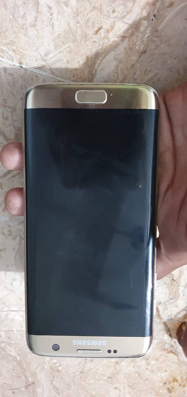 Samsung Mobile S7 Edge 1