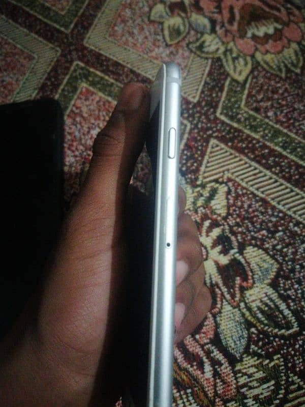 Vivo y12s and iPhone 6 10