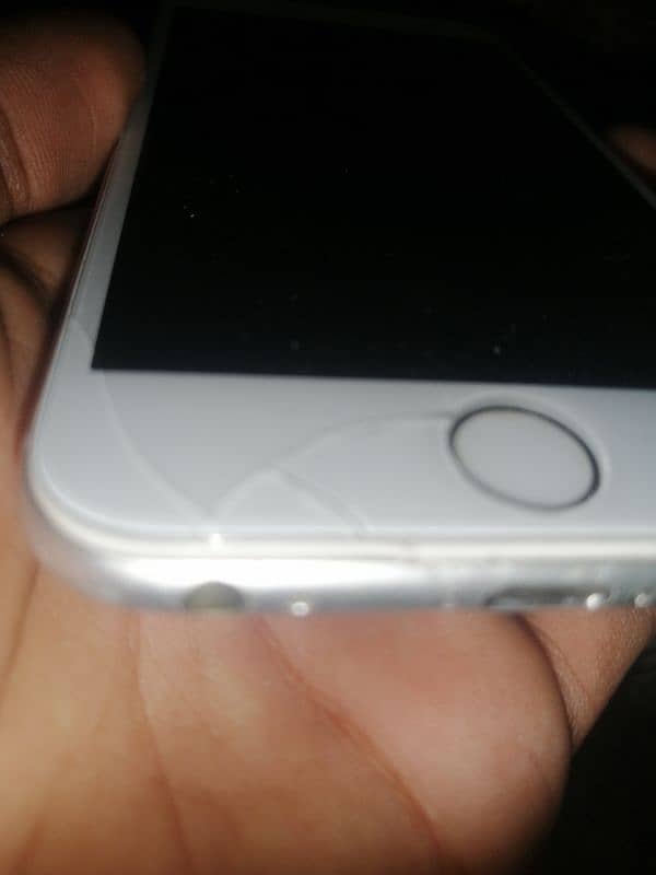 Vivo y12s and iPhone 6 12