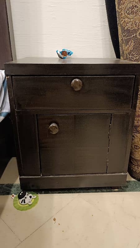 Almost Brand New Bed set with Mattress 6