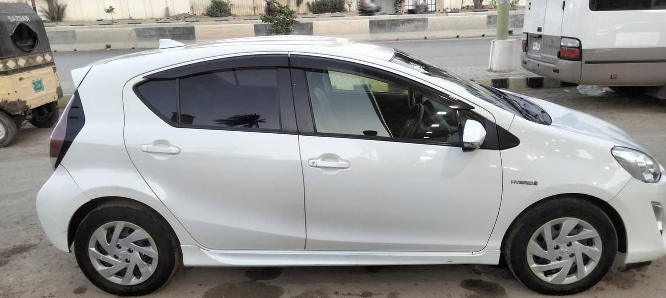 Toyota Aqua 2015 2
