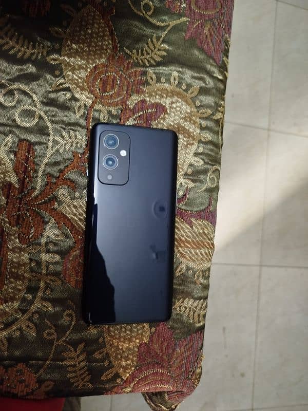 OnePlus 9 7