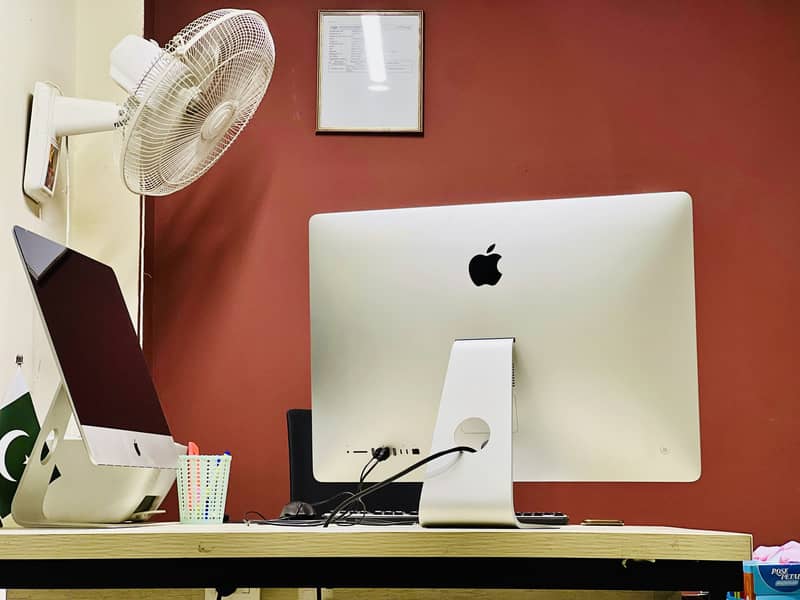 Apple iMac 2017 21,5 inch  (iMac 2011.2013. 2015.2017. 2020) 1