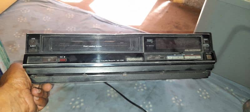 National vC  Samsung DVD Player  & dish device. . . . 03009060243 1