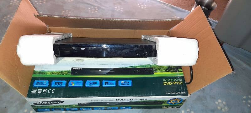 National vC  Samsung DVD Player  & dish device. . . . 03009060243 4