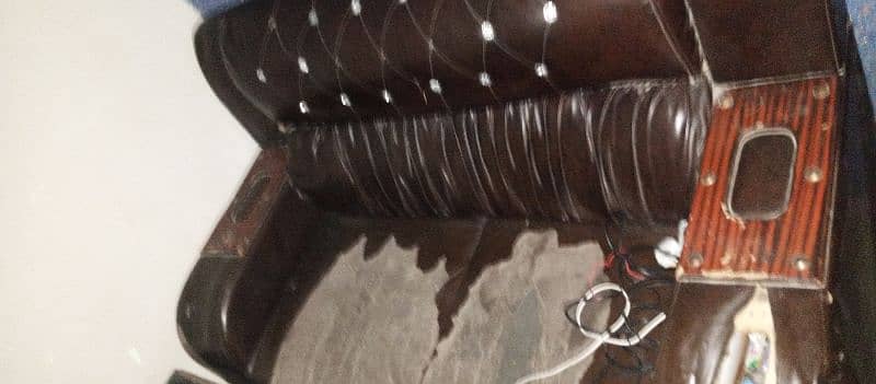 I want to sale sofa set only posish 2
