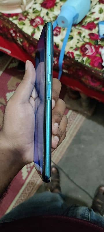 Infinix note 8 6/128 5200mah bettery G80 processer 3