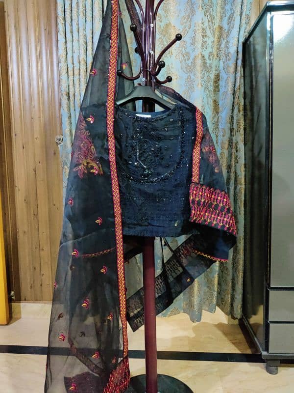 Lehnga, blouse ' dupata 1