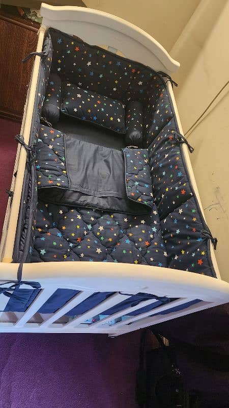 Imported Baby Cot in Excellent condition 2